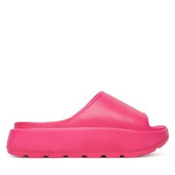 Klapki DeeZee. Czerwone klapki DeeZee, bez wzorów, bez obcasa. Za 59.99 zł.