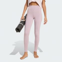 Legginsy All Me Essentials Full-Length. Czerwone legginsy Adidas, bez wzorów, z materiału. Za 199.00 zł.