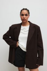 Marynarka typu oversize z lnem w kolorze INTENSE BROWN - HARLEY-S/M. Brązowe marynarki i żakiety Marsala, m, bez wzorów, z bawełny, eleganckie. Za 459.90 zł.