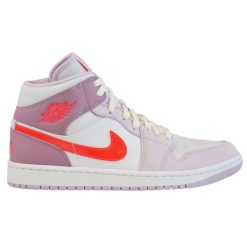 Buty sportowe Air Jordan 1 Mid Valentine's Day. Białe obuwie sportowe Jordan, bez zapięcia. Za 927.58 zł.