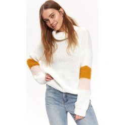 MIĘKKI SWETER DAMSKI Z GOLFEM. Białe golfy TOP SECRET, na lato, bez wzorów, bez ramiączek. W wyprzedaży za 64.99 zł.