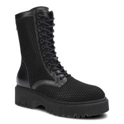 Botki damskie Chebello, naturalna skóra licowa w połączeniu z perforowanym materiałem z wysoką sznurowaną cholewką oraz masywną podeszwą z głębokim b. Czarne botki CheBello, bez wzorów, ze skóry, bez obcasa, na obcasie, bez zapięcia. Za 424.99 zł.