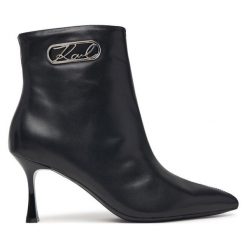 Botki KARL LAGERFELD. Czarne botki KARL LAGERFELD, bez wzorów, bez obcasa, na szpilce, bez zapięcia. Za 1,009.00 zł.