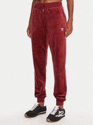 Guess Spodnie dresowe V3BB27 K0232 Bordowy Regular Fit. Czerwone spodnie dresowe Guess, m, z aplikacjami, z dresówki. Za 329.99 zł.