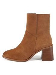 Loft37 Skórzane botki w kolorze jasnobrązowym rozmiar: 37. Brązowe botki loft37, bez wzorów, z okrągłym noskiem, bez obcasa, bez zapięcia. Za 448.99 zł.