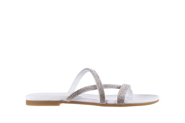 Japonki Bayla-112 0396-304 White, Biały, Skóra naturalna - 36. Białe klapki Bayla, bez wzorów, ze skóry, bez obcasa. W wyprzedaży za 69.00 zł.