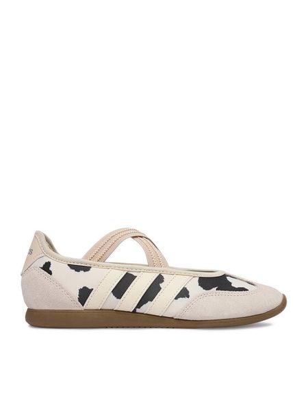 Adidas Baleriny CEO-BARREDA MARY JANE KI2755 Kremowy. Białe baleriny Adidas, bez wzorów, ze skóry, bez obcasa. Za 279.99 zł.