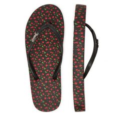 Japonki Juicy Couture. Czarne klapki Juicy Couture, bez wzorów, bez obcasa. Za 79.99 zł.