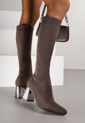 Brązowe Eleganckie Kozaki VICES na Metalicznym Obcasie ze Skarpetkową Cholewką Nalaina. Brązowe kozaki Renee, bez obcasa, na obcasie, bez zapięcia. Za 159.99 zł.