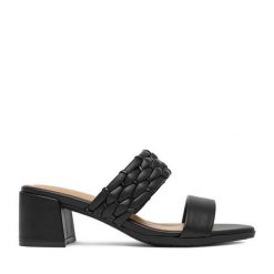 Klapki JENNY. Czarne klapki Jenny, bez wzorów, bez obcasa. Za 129.99 zł.