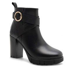 Botki Sergio Bardi. Czarne botki Sergio Bardi, bez wzorów, bez obcasa, na słupku, bez zapięcia. Za 399.99 zł.