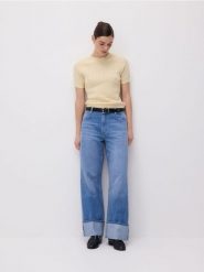 Jeansy straight - niebieski. Niebieskie jeansy Reserved, bez wzorów. Za 199.99 zł.