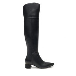 Kozaki Guess. Czarne kozaki Guess, bez obcasa, na słupku, bez zapięcia. Za 1,099.00 zł.