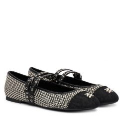 Baleriny KARL LAGERFELD. Czarne baleriny KARL LAGERFELD, bez wzorów, bez obcasa. Za 749.99 zł.