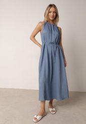 Niebieska Wiskozowa Sukienka Bez Rękawów z Warkoczowym Splotem przy Dekolcie Shirineli. Niebieskie sukienki Born2be, na co dzień, l, bez wzorów, z tkaniny, boho, bez kołnierzyka, plus size, bez ramiączek, maxi, proste. Za 109.99 zł.