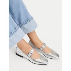 Baleriny Lasocki. Szare baleriny Lasocki, bez wzorów, bez obcasa. Za 169.99 zł.