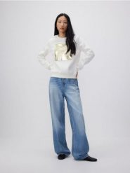 Bawełniana bluza z nadrukiem - złamana biel. Bluzy Reserved, l, bez wzorów, z bawełny, bez kaptura. W wyprzedaży za 69.99 zł.