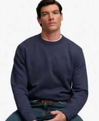 Superdry Bluza Essential Stacked Logo Crew – Relaxed Fit, SOFT NAVY. Niebieskie bluzy Superdry, xl, bez wzorów, z bawełny, bez kaptura. Za 363.40 zł.