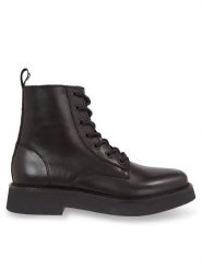 Tommy Jeans Trzewiki Tjw Lace Up Flat Boot EN0EN02310 Czarny. Czarne botki Tommy Jeans, bez wzorów, z jeansu, bez obcasa, na płaskiej podeszwie, bez zapięcia. Za 639.99 zł.