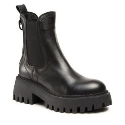 Botki Badura. Czarne botki Badura, bez wzorów, bez obcasa, na słupku, bez zapięcia. Za 399.99 zł.