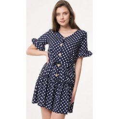 Granatowa Sukienka One Month. Sukienki Born2be, m, z aplikacjami, bez kołnierzyka, bez ramiączek, mini. Za 69.99 zł.