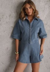 Niebieski Jeansowy Kombinezon o Krótkim Fasonie Oversize Cnassiasse. Niebieskie sukienki Renee, na co dzień, na lato, l, bez wzorów, z denimu, casualowe, bez kołnierzyka, bez ramiączek, mini, oversize. Za 219.99 zł.