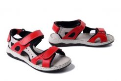 ARTIKER RELAKS 56C0455 kolorowy, sandały damskie. Czerwone sandały Artiker Relaks, bez wzorów, bez obcasa, na płaskiej podeszwie, bez zapięcia. Za 239.90 zł.