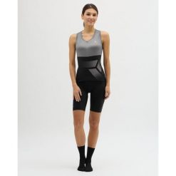 Damska koszulka termoaktywna Silvini Escolca. Czarne bluzki Silvini, bez wzorów, bez kołnierzyka, bez ramiączek. Za 270.50 zł.