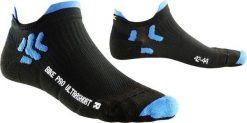 Skarpety kolarskie X-Socks Bike Racing. Czarne skarpety X Socks, bez wzorów, z elastanu. Za 25.49 zł.