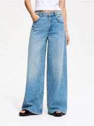 Jeansy baggy fit - niebieski. Niebieskie jeansy Reserved, bez wzorów. Za 149.99 zł.