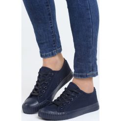 Granatowe Trampki Low Down. Trampki Born2be, bez wzorów, bez zapięcia. Za 29.99 zł.