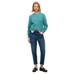 Sweter damski z dekoltem w serek Superdry Slouchy. Niebieskie swetry Superdry, na zimę, bez wzorów, z dzianiny, bez ramiączek. Za 288.40 zł.