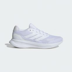Buty do biegania adidas Runfalcon 5. Białe obuwie sportowe Adidas, bez zapięcia, do biegania. Za 259.00 zł.
