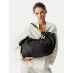 Torebka MICHAEL Michael Kors. Czarne torebki klasyczne MICHAEL Michael Kors, bez wzorów, bez dodatków. Za 2,029.00 zł.
