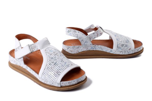 MACIEJKA L7065-35/00-1 srebro, sandały damskie. Szare sandały Maciejka, bez wzorów, ze skóry, bez obcasa, bez zapięcia. Za 249.90 zł.