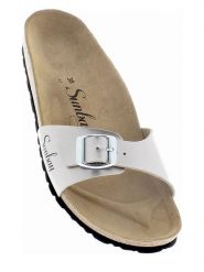 Sunbay Klapki "Jasmin" w kolorze srebrnym rozmiar: 41. Szare klapki Sunbay, bez wzorów, z otwartym noskiem, bez obcasa. Za 139.95 zł.