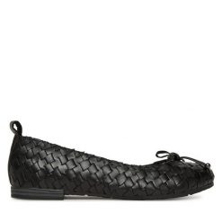 Baleriny Marco Tozzi. Czarne baleriny Marco Tozzi, bez wzorów, bez obcasa. Za 209.99 zł.
