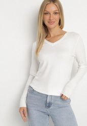 Biały Sweter z Wiskozą i Dekoltem w Serek Olisela. Białe swetry Born2be, m, bez wzorów, z wiskozy, bez ramiączek. Za 49.99 zł.