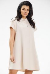 Trapezowa sukienka mini z pękniętym dekoltem beżowa. Brązowe sukienki Awama, m, bez wzorów, eleganckie, bez kołnierzyka, bez ramiączek, mini, trapezowe. Za 289.00 zł.