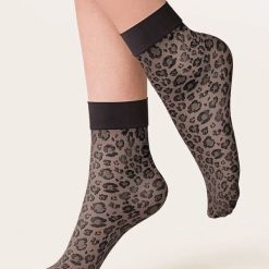 Skarpetki CATY w panterkę Gabriella 1 para nero. Czarne skarpety Gabriella, bez wzorów, z bawełny. Za 16.90 zł.