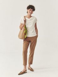 TATUUM Koszulka w kolorze kremowym rozmiar: XL. Brązowe bluzki Tatuum, xl, bez wzorów, z bawełny, bez kołnierzyka, bez ramiączek. Za 95.92 zł.