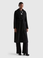 Benetton Płaszcz zimowy w kolorze czarnym rozmiar: L. Czarne płaszcze Benetton, na zimę, l, bez wzorów, z puchu, bez kaptura. Za 346.99 zł.