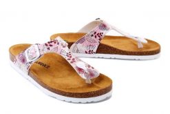 DR. BRINKMANN 700324-42 rosa, klapki profilaktyczne damskie. Czerwone klapki Dr. Brinkmann, bez wzorów, bez obcasa. Za 125.93 zł.