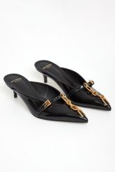 Klapki mule na obcasie Sync BALMAIN. Klapki Balmain, bez wzorów, bez obcasa, na obcasie. Za 4,029.00 zł.