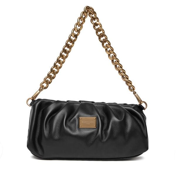 Torebka Marciano Guess. Czarne torebki klasyczne Marciano Guess, z aplikacjami, bez dodatków. Za 689.99 zł.