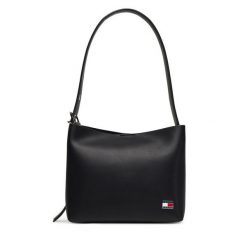 Torebka Tommy Jeans. Czarne torebki klasyczne Tommy Jeans, bez wzorów, z jeansu, bez dodatków. Za 519.99 zł.