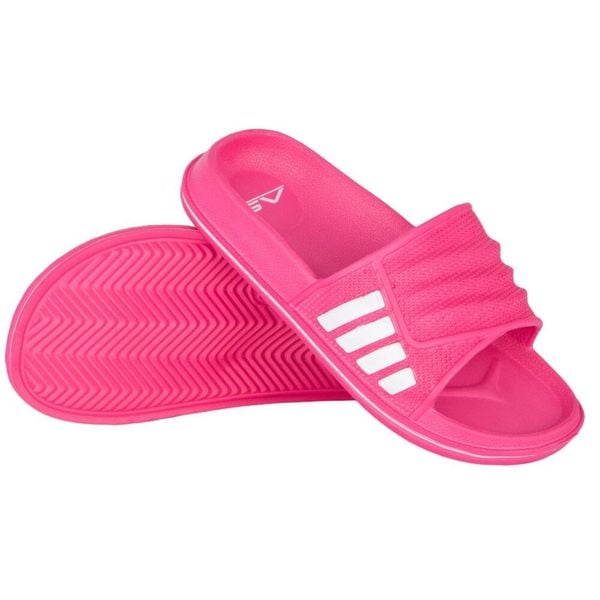 Klapki basenowe damskie Aqua-sport adisport. Białe klapki AQUA-SPORT, bez wzorów, z materiału, bez obcasa. Za 30.99 zł.