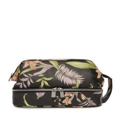 Kosmetyczka Roxy. Czarne kufry i kosmetyczki Roxy, bez wzorów, bez dodatków. Za 99.99 zł.