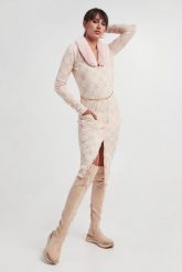 Sukienka z futerkiem BLUGIRL BLUMARINE. Sukienki Blugirl Blumarine, s, bez wzorów, bez kołnierzyka, bez ramiączek. W wyprzedaży za 1,052.35 zł.