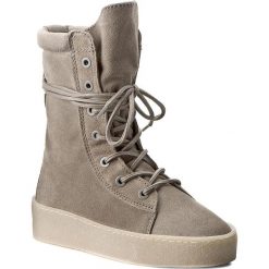 Botki BRONX - 46961-A-09 Light Grey 09. Szare botki Bronx, bez wzorów, z gumy, bez obcasa, bez zapięcia. W wyprzedaży za 279.00 zł.